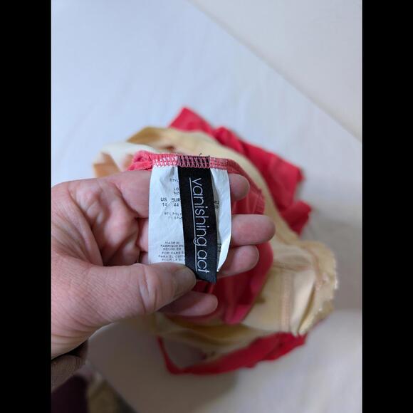 EUC Hot Pink Vanishing Act Ruffled Pink Swim Tankini Top Women's Size 14 - Picture 4 of 7